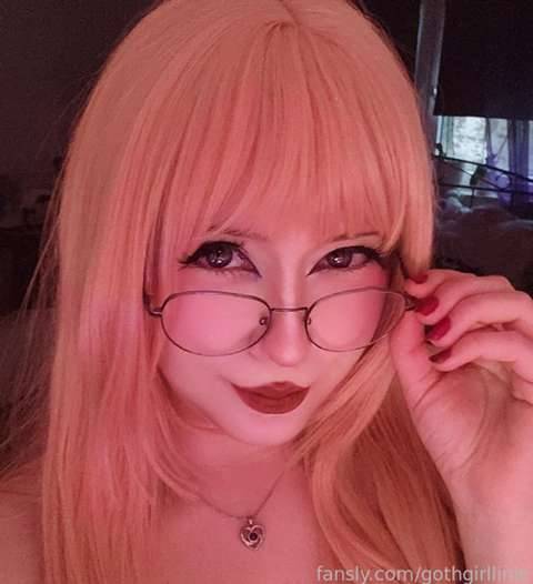 fansly ur goth gf (Top 4%) profile photo. ur goth gf (Top 4%) 16
