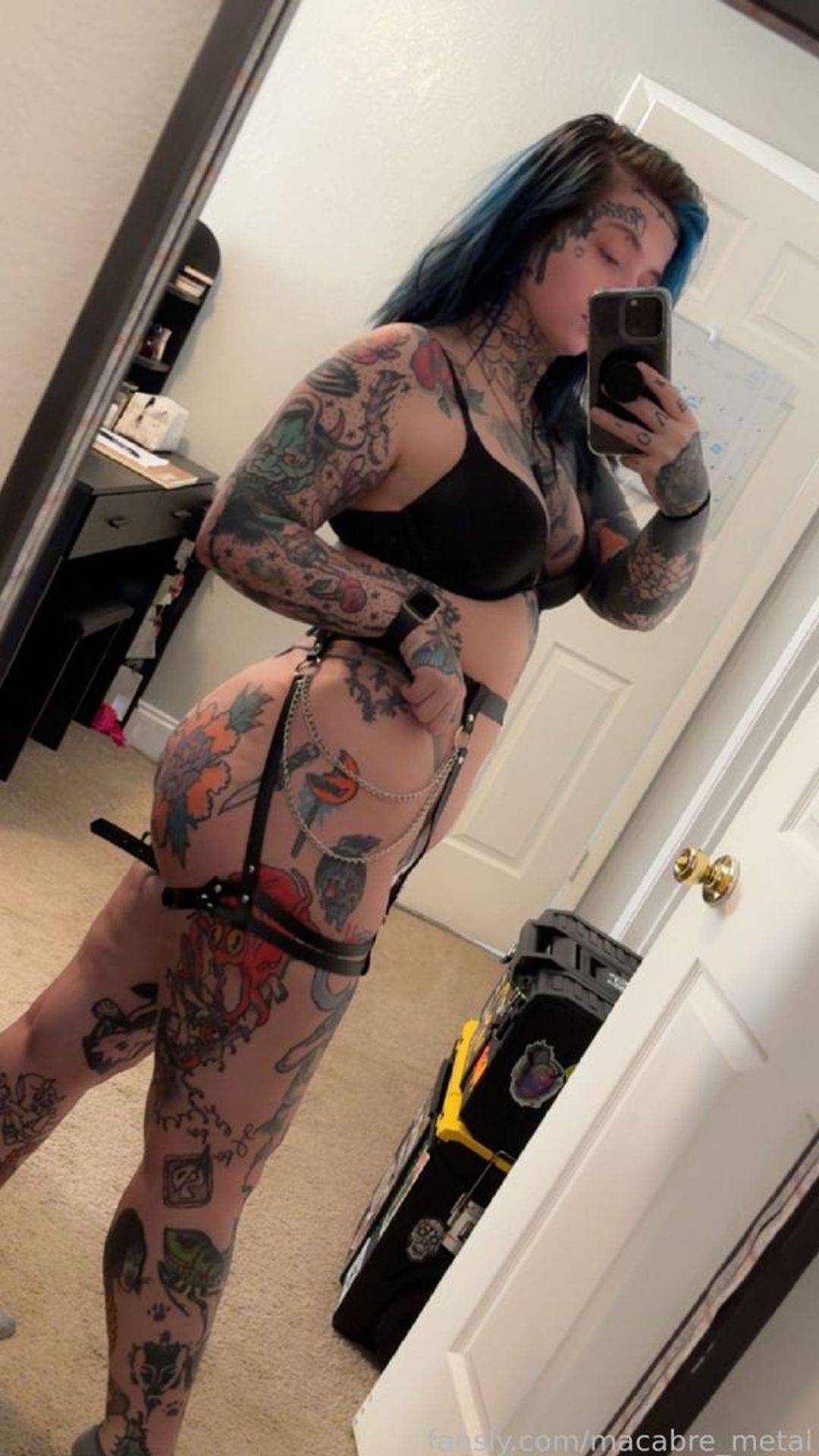 fansly macabre_metal profile photo. macabre_metal 23