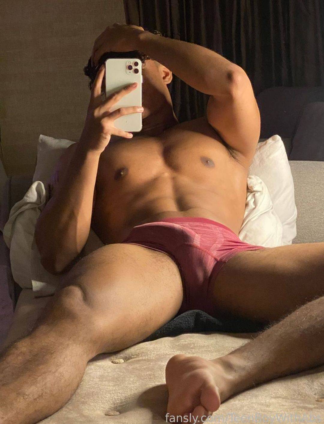 fansly TeenBoyWithAbs profile photo. TeenBoyWithAbs 40