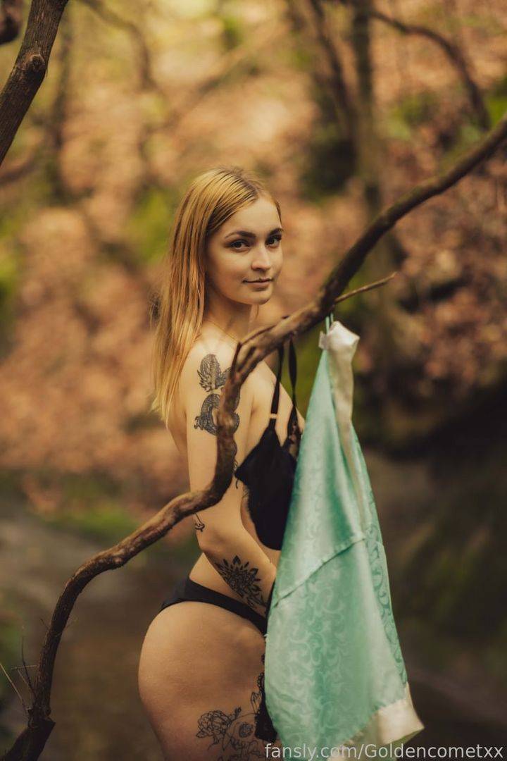 fansly Kat profile photo. Kat 26