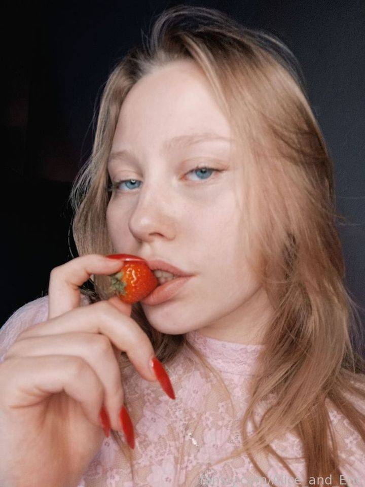 fansly Alice 😘 profile photo. Alice 😘 23