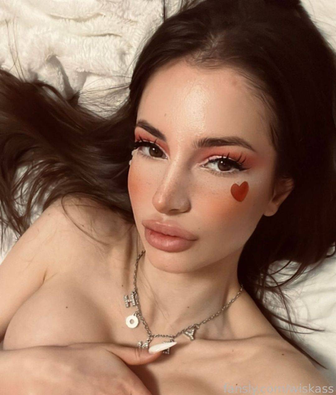 fansly wiskas profile photo. wiskas 2
