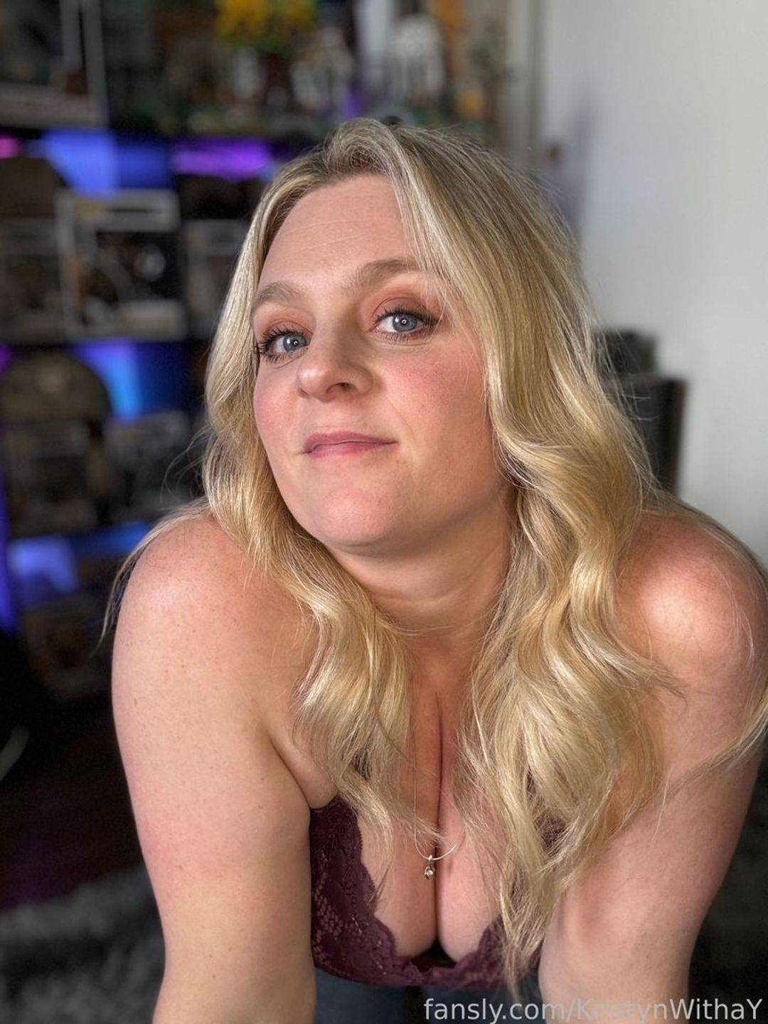 fansly KristynWithaY profile photo. KristynWithaY 39