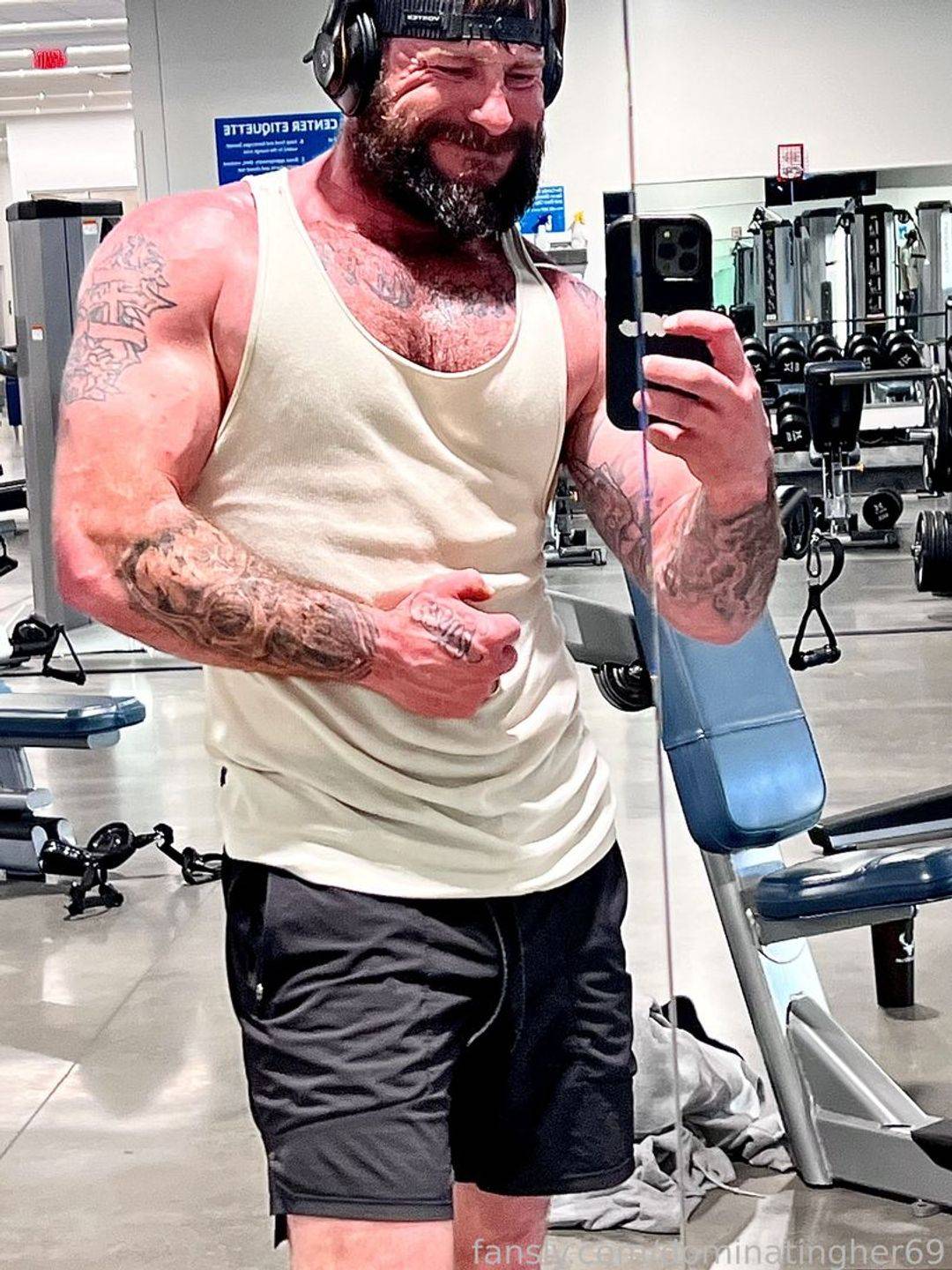 fansly dominatingher69 profile photo. dominatingher69 17