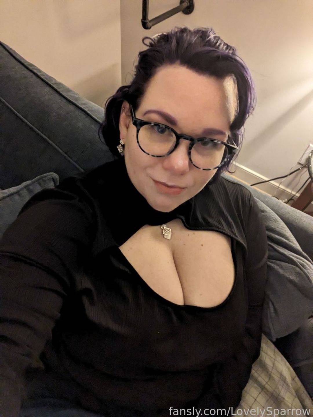 fansly LovelySparrow profile photo. LovelySparrow 27