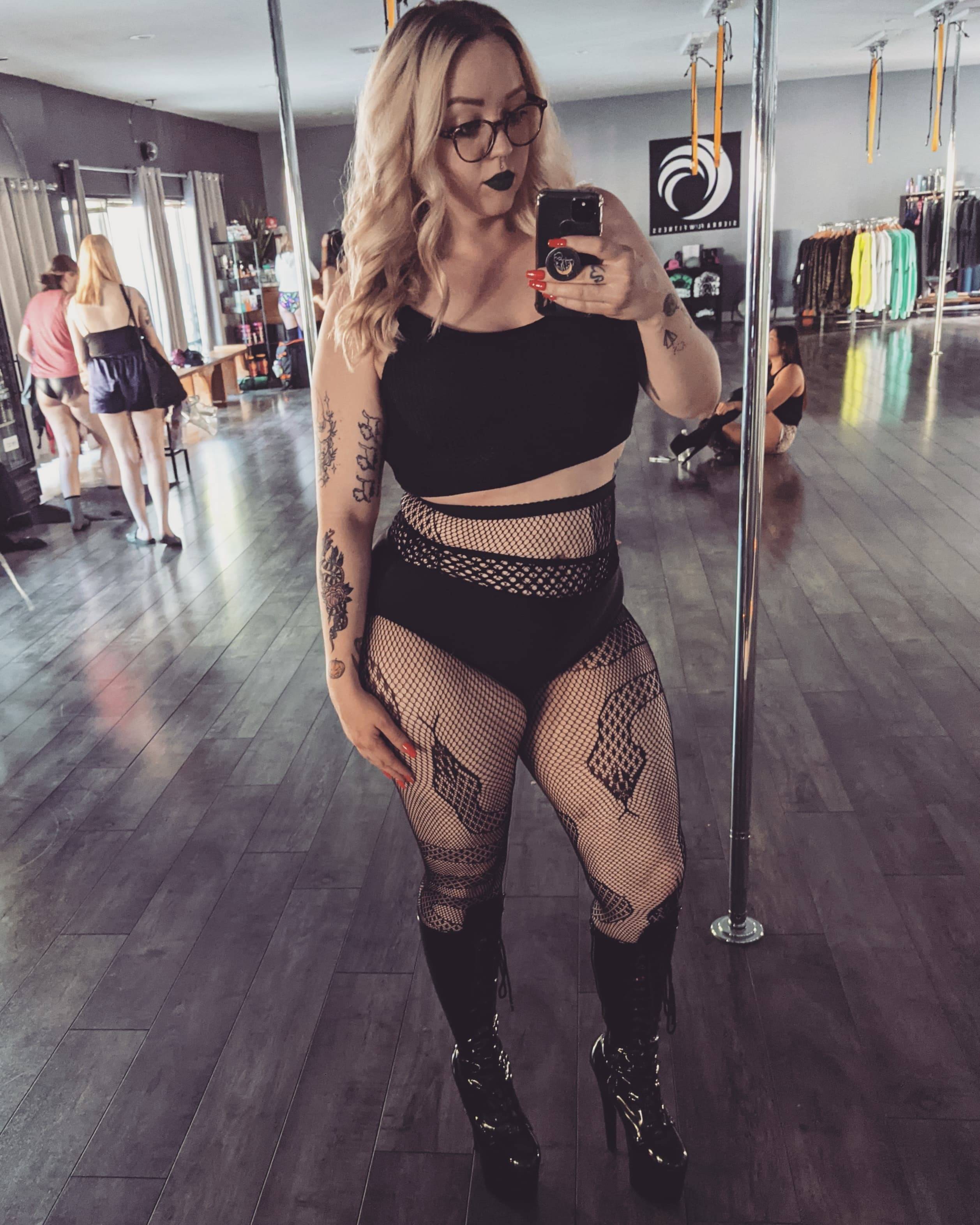 onlyfans Helena Skyy profile photo. Helena Skyy 8