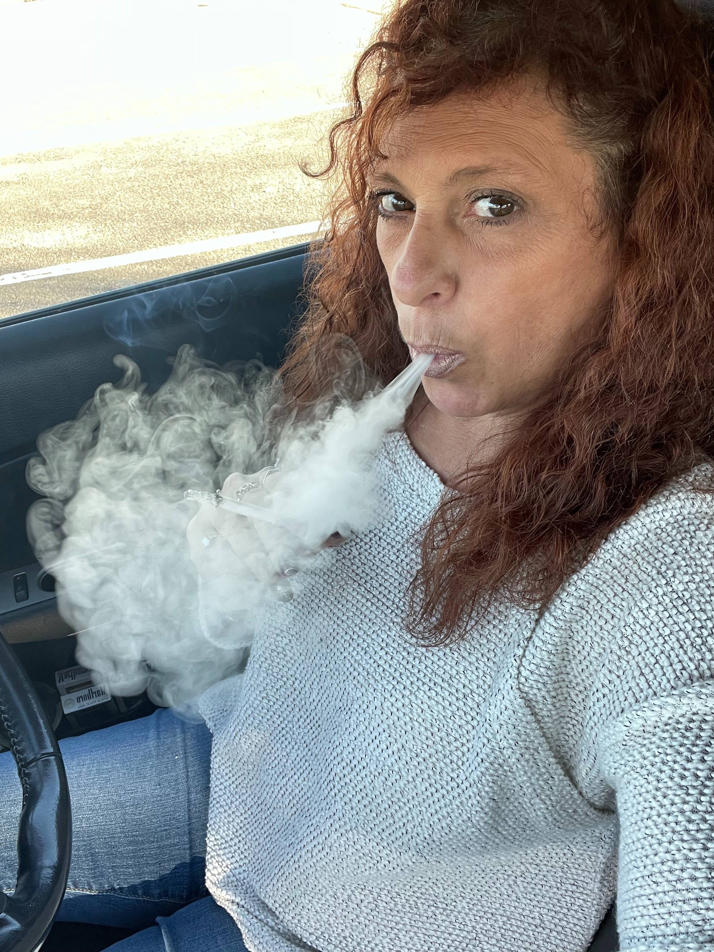 onlyfans Wiscogirl Smokes profile photo. Wiscogirl Smokes 3
