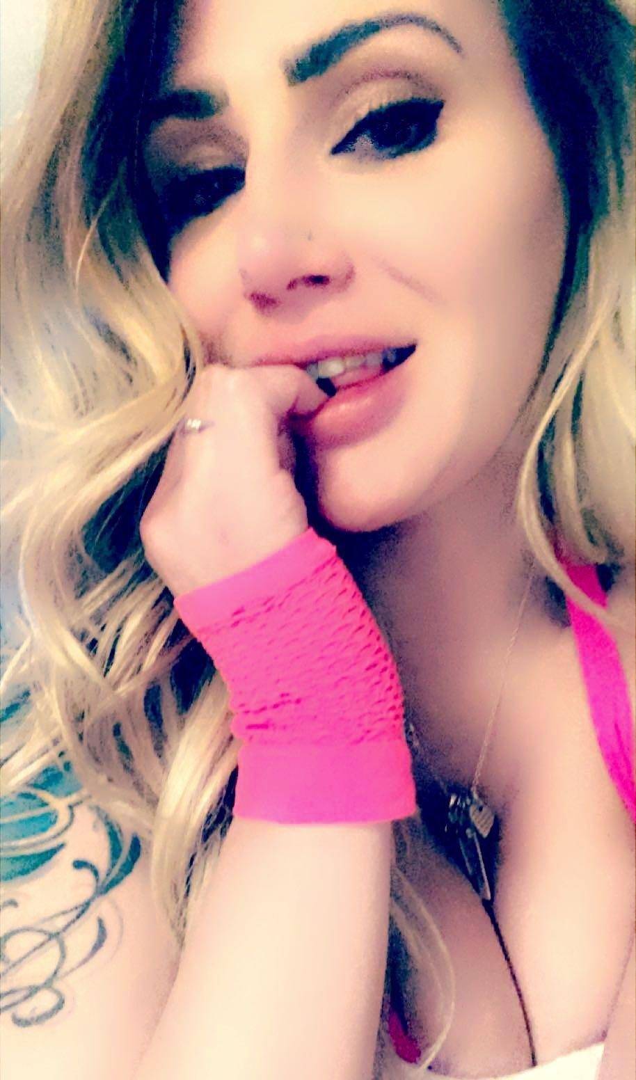 onlyfans Naughtyhottie profile photo. Naughtyhottie 3