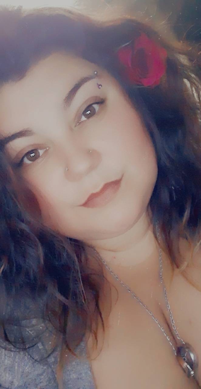 onlyfans R profile photo. R 9