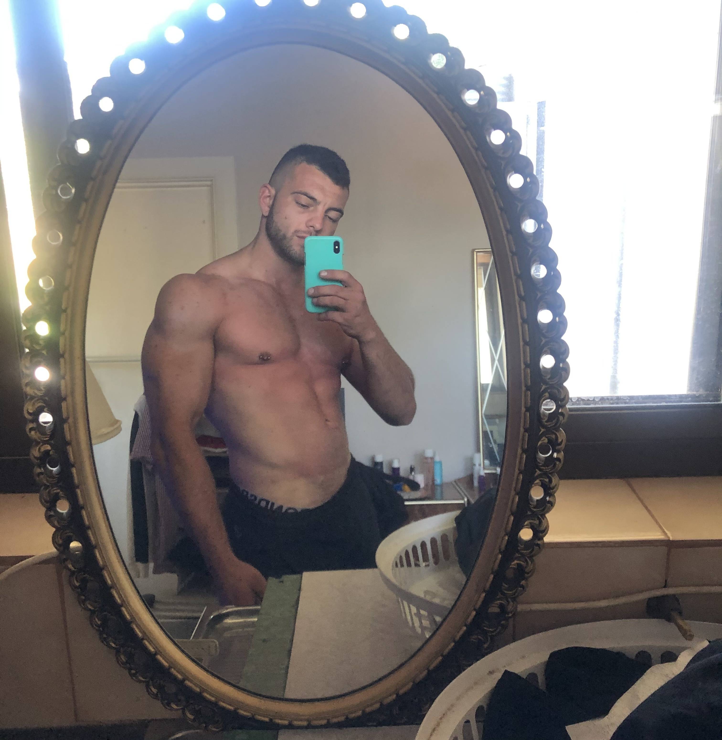 onlyfans Johnny V profile photo. Johnny V 10