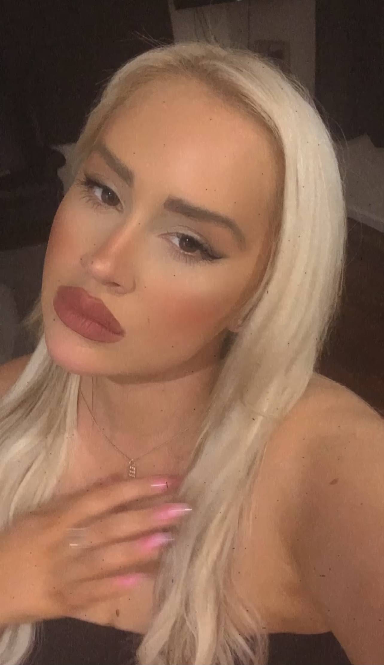 onlyfans Emily profile photo. Emily 19