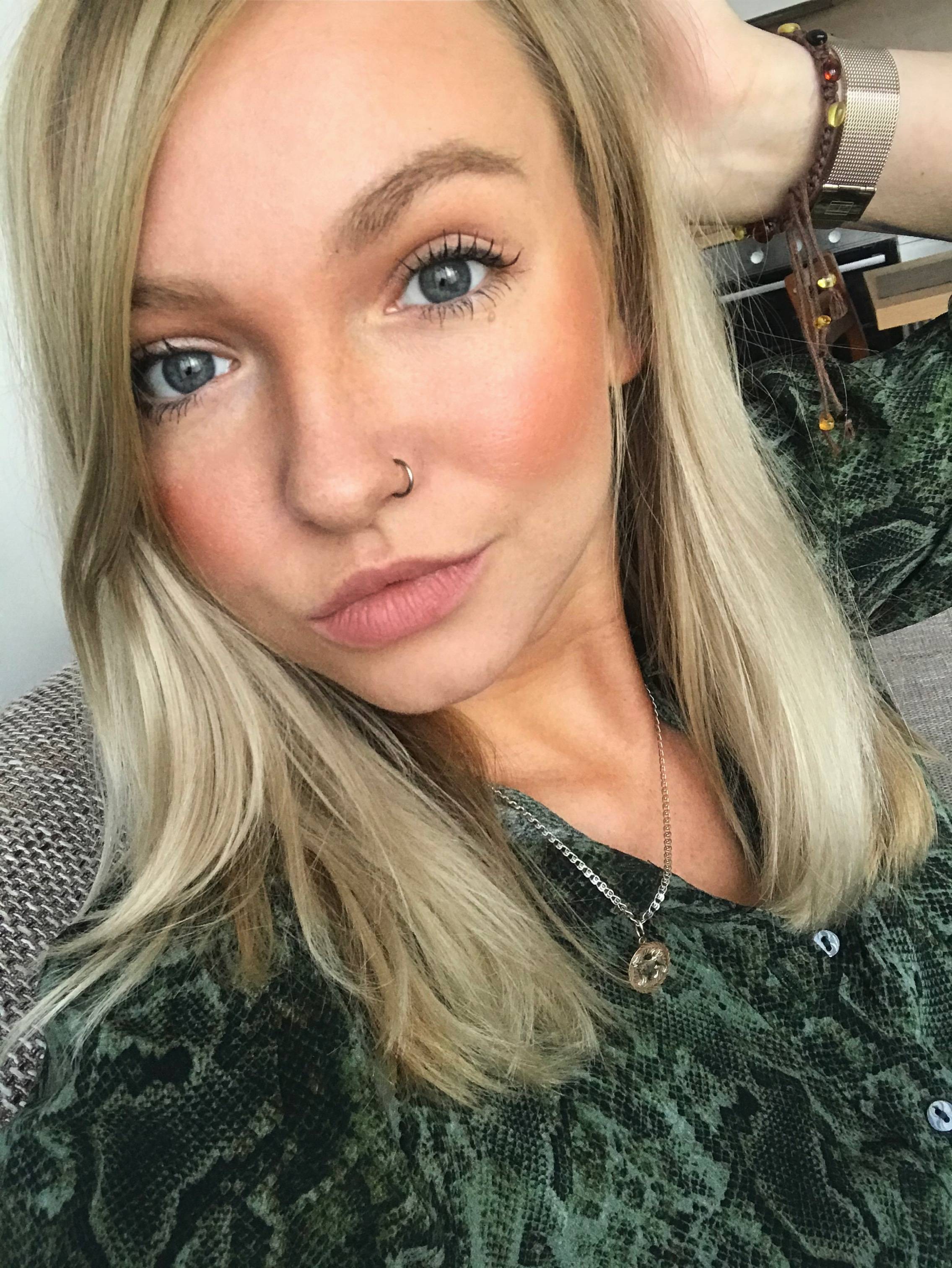 onlyfans Alice in wonderland profile photo. Alice in wonderland 14