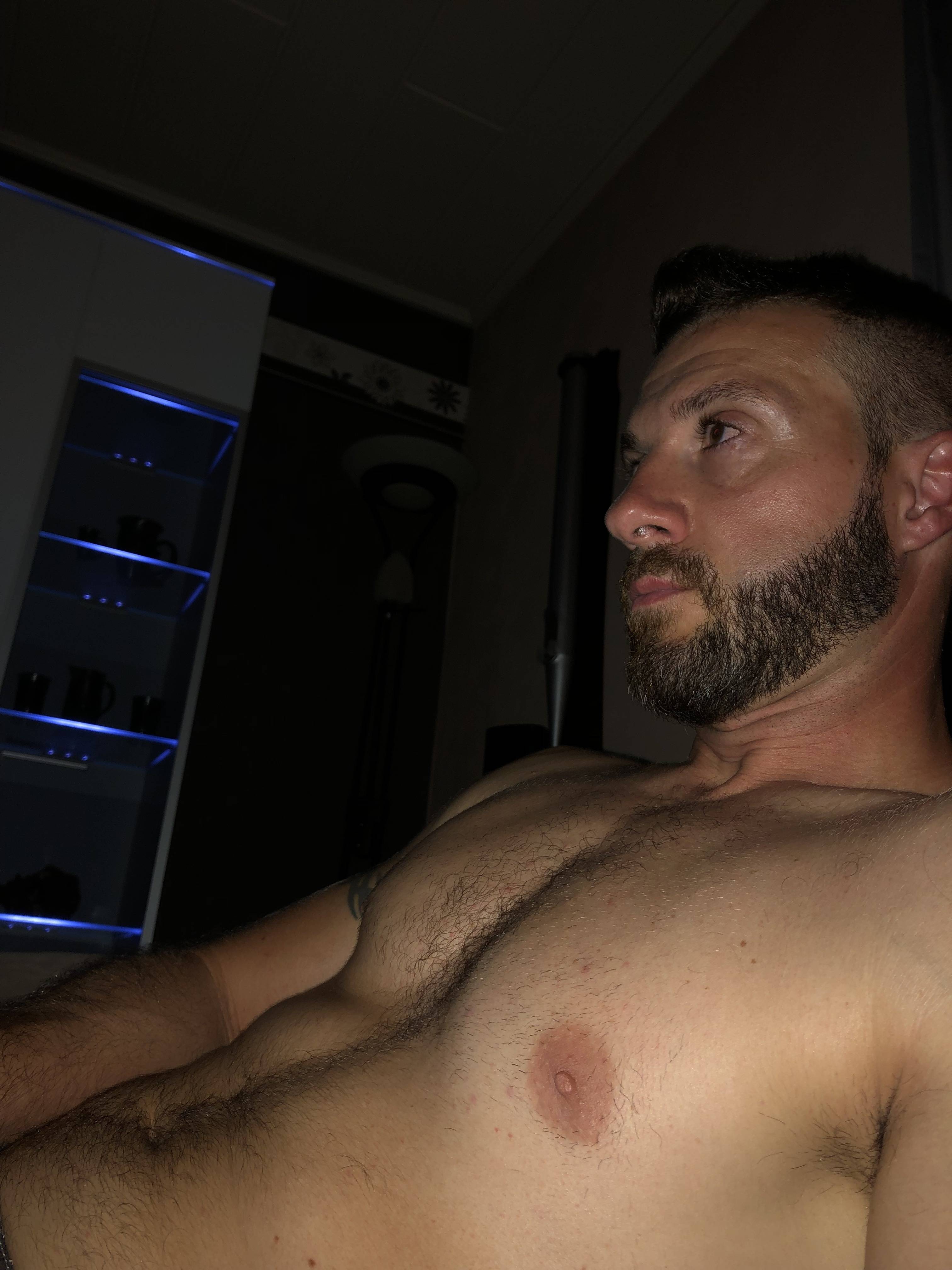 undefined Nino DG profile photo. Nino DG 8