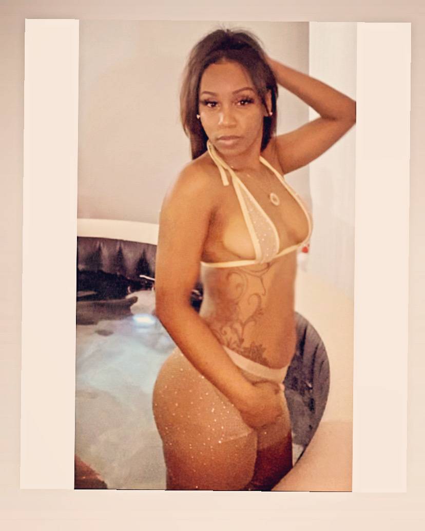 undefined Skai Paris profile photo. Skai Paris 15