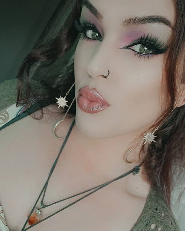 onlyfans T profile photo. T 3