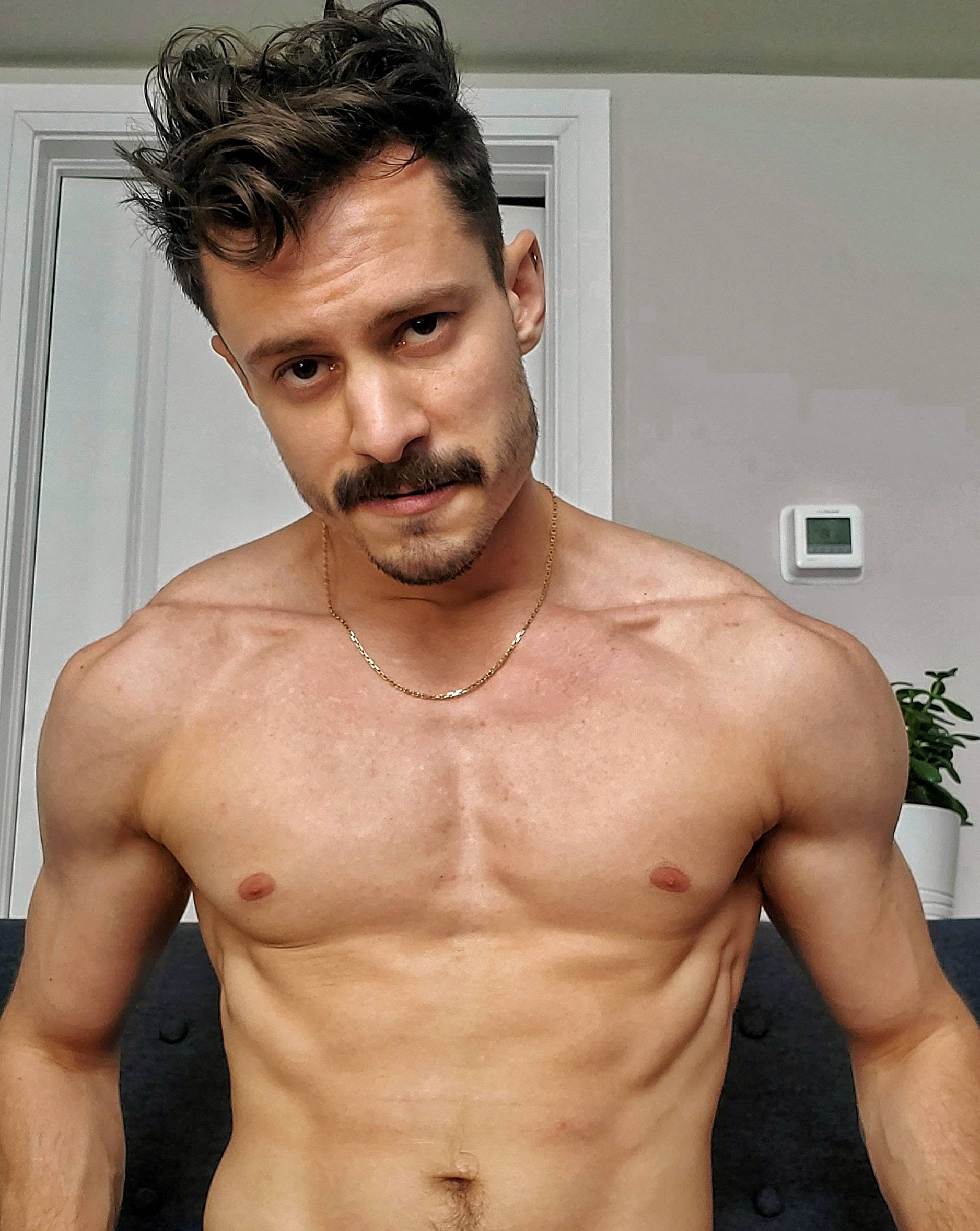 onlyfans william migel profile photo. william migel 5