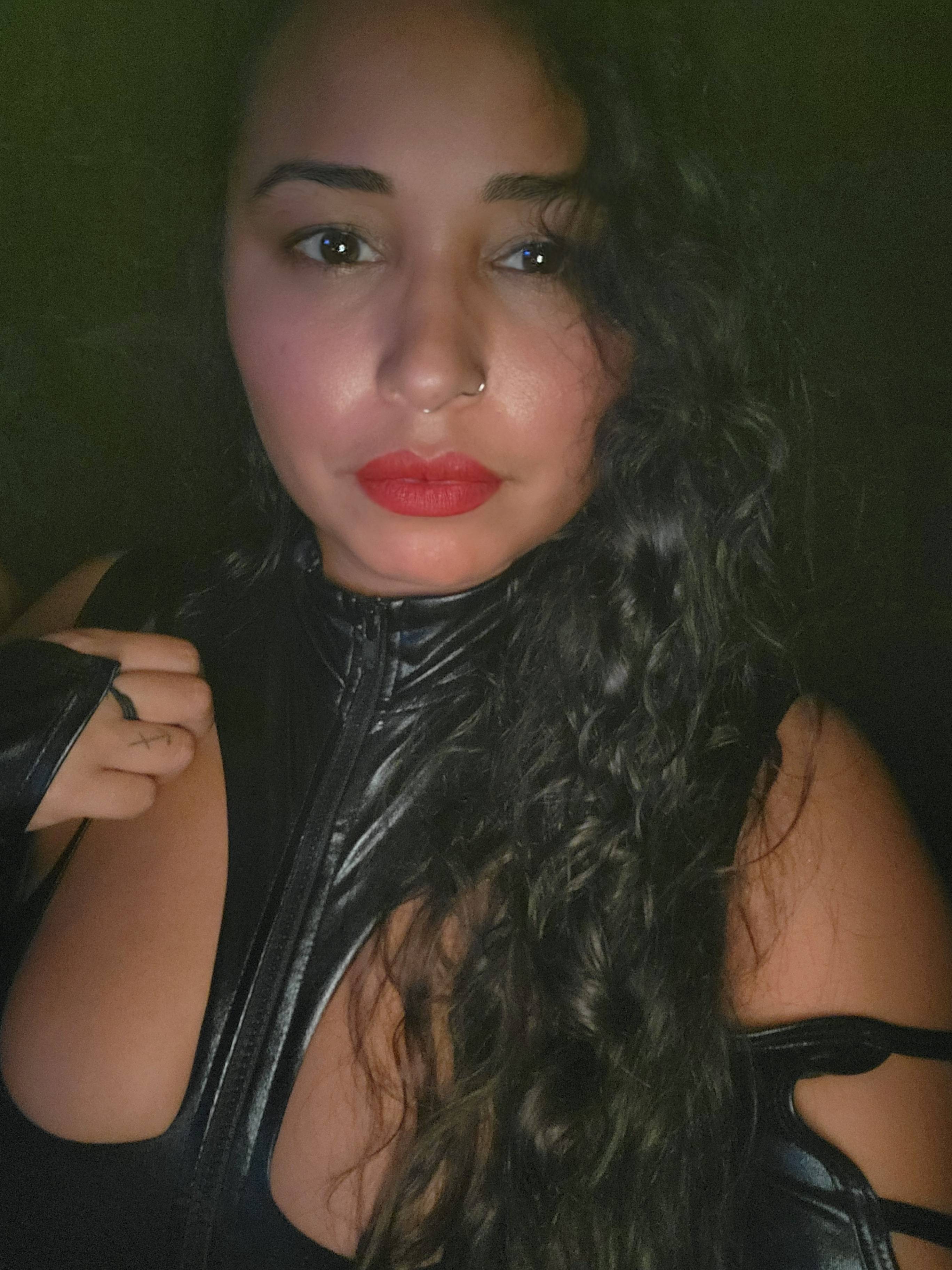 onlyfans T profile photo. T 14