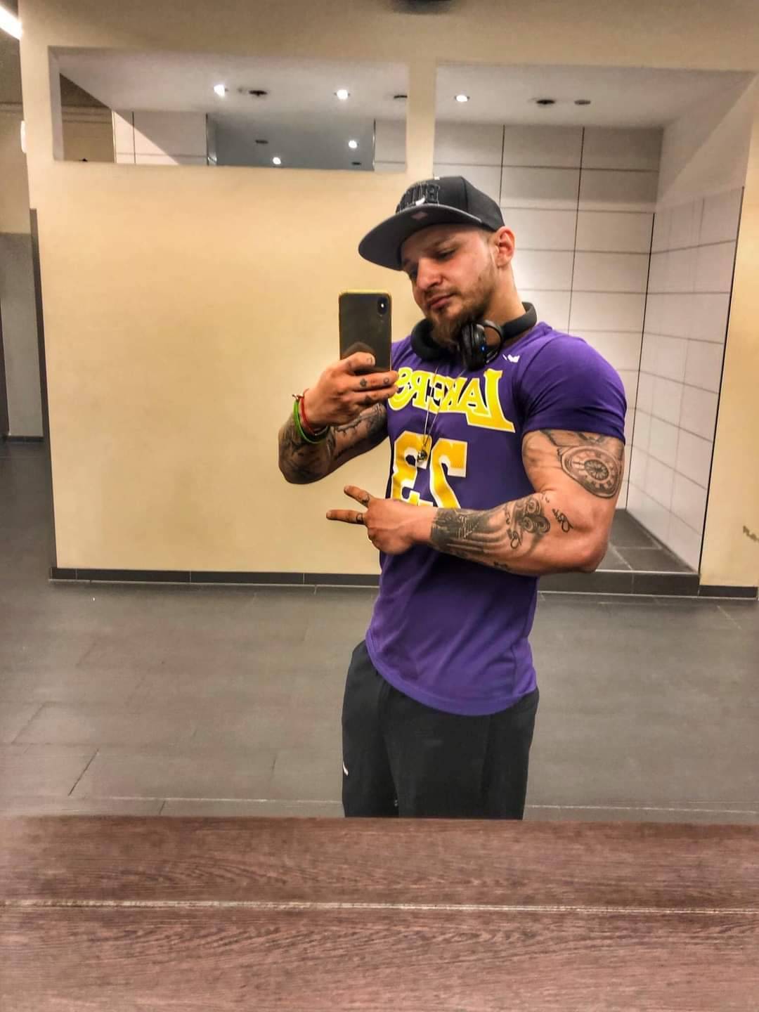 onlyfans Rozsdas istvan profile photo. Rozsdas istvan 28