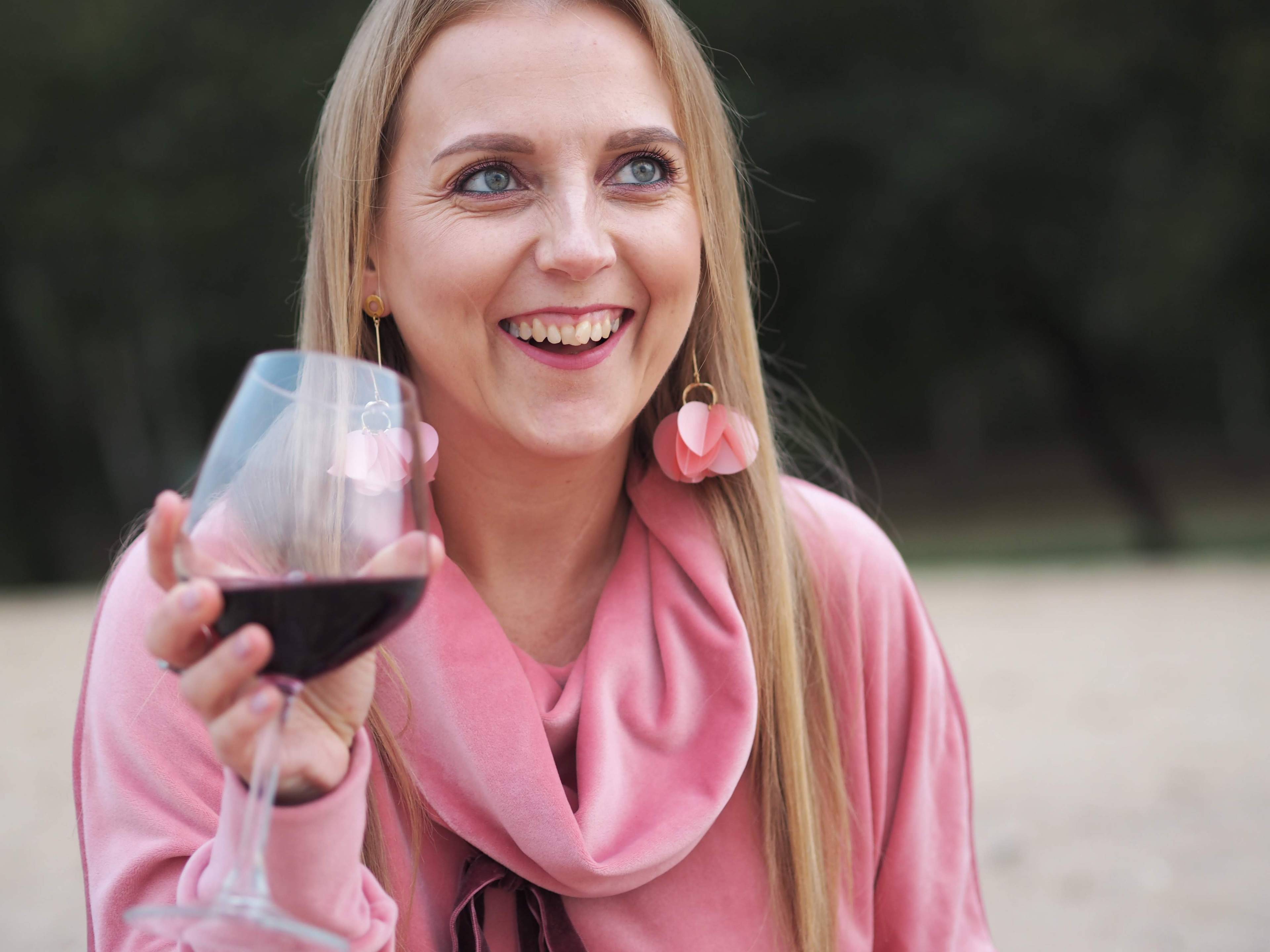 onlyfans Velena profile photo. Velena 4