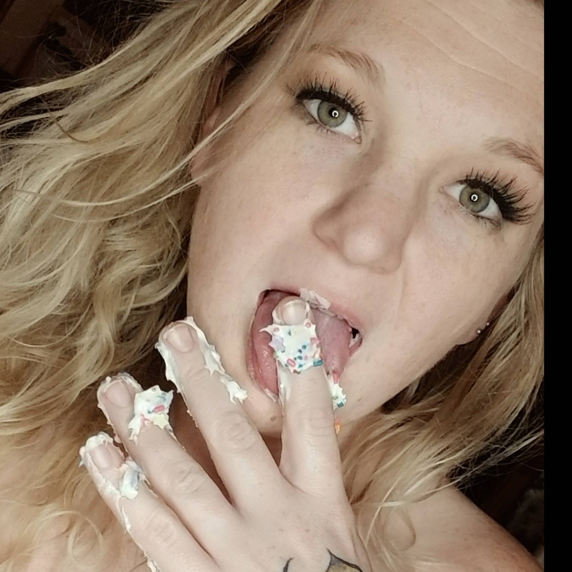 onlyfans The Snacky Kitty profile photo. The Snacky Kitty 4