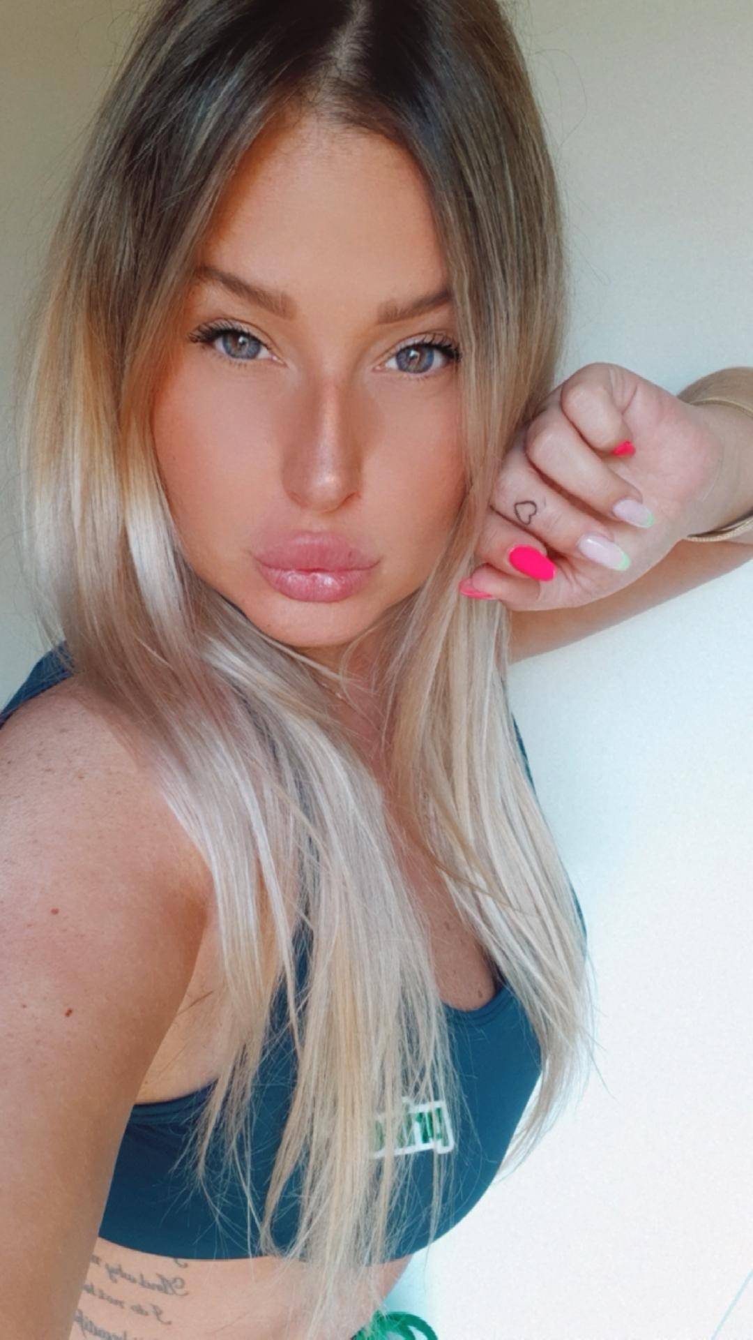 onlyfans Oksi2021 profile photo. Oksi2021 8