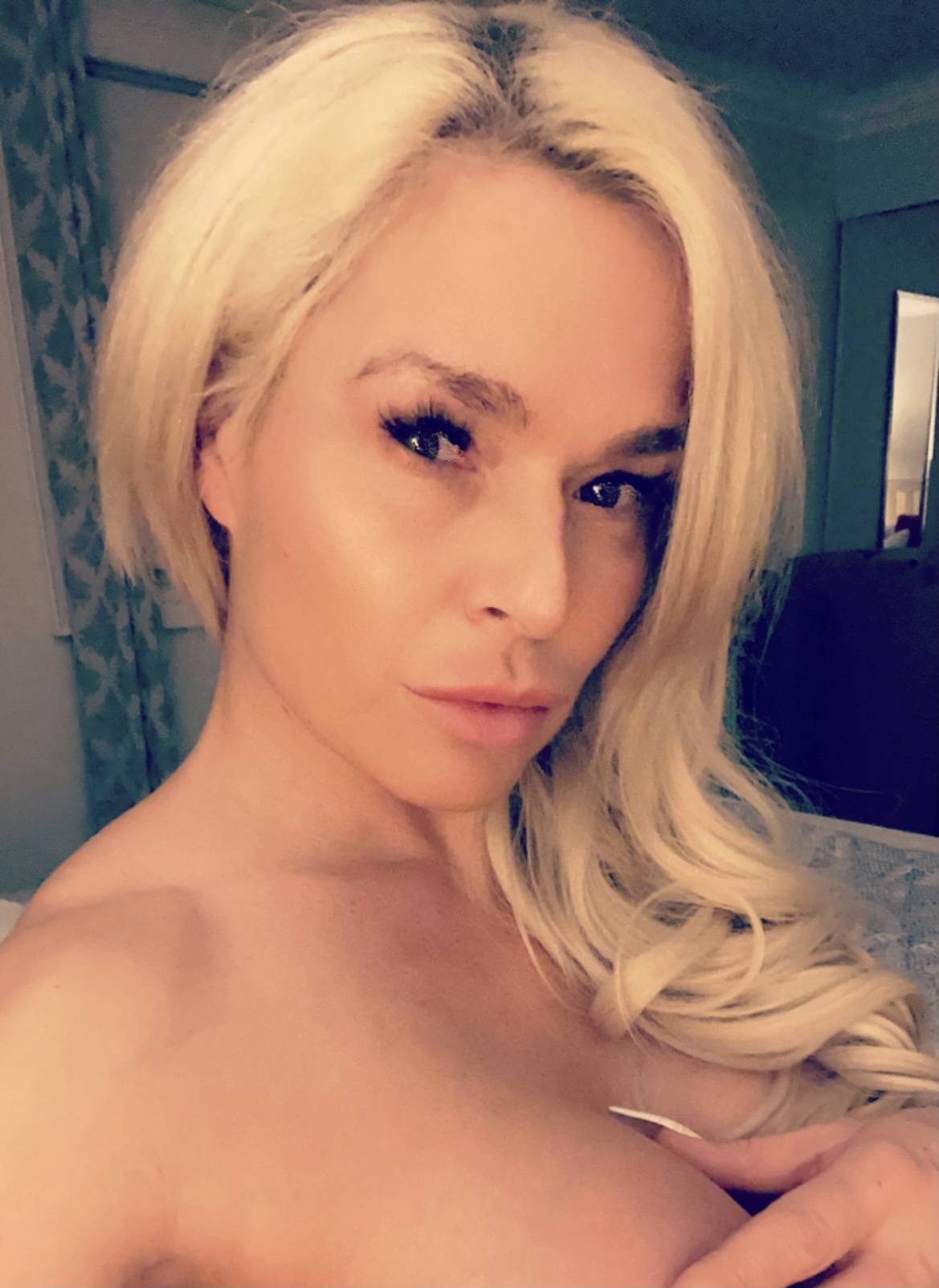 onlyfans AuroraB profile photo. AuroraB 9