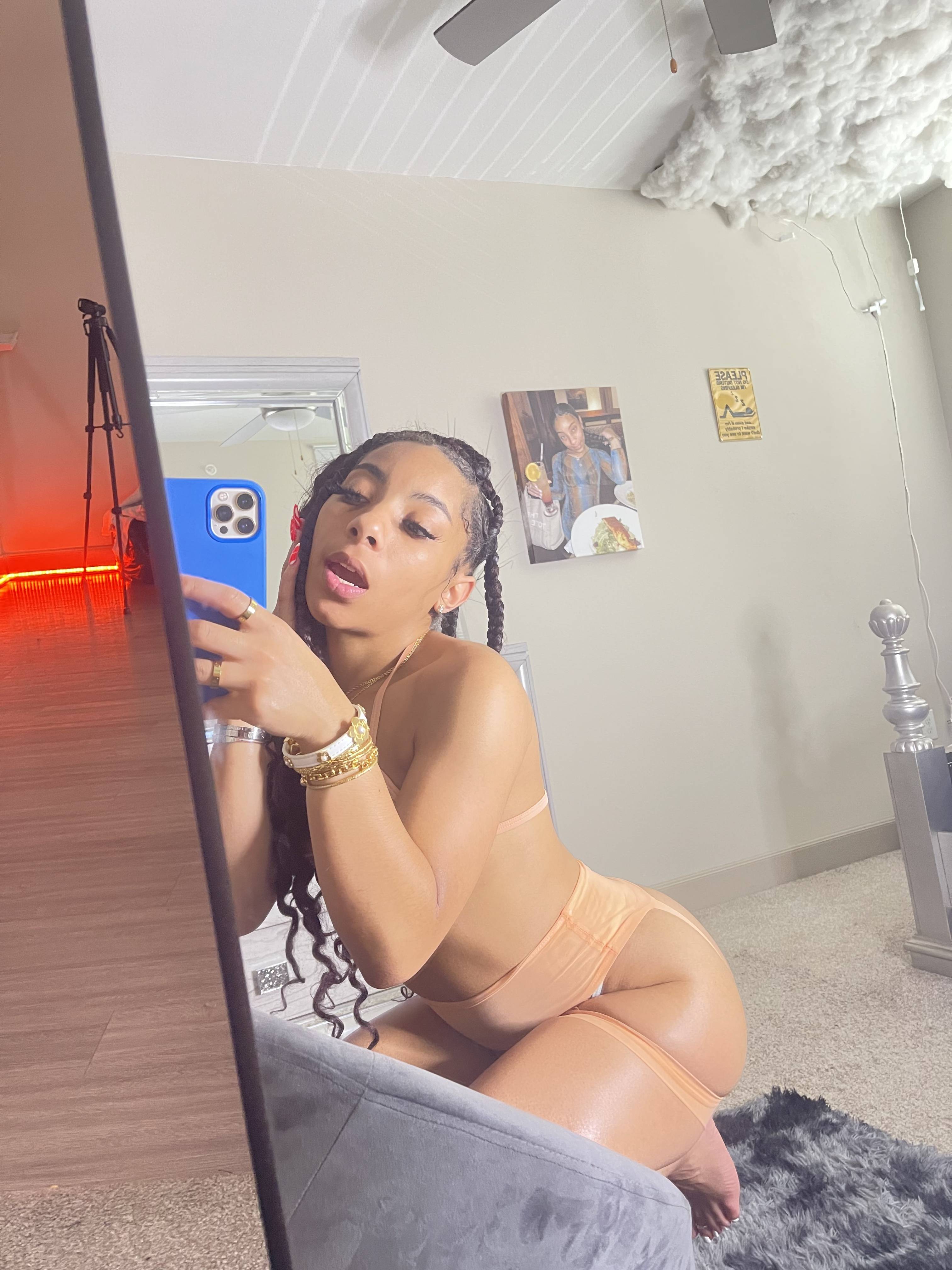 onlyfans u51916243 profile photo. u51916243 4