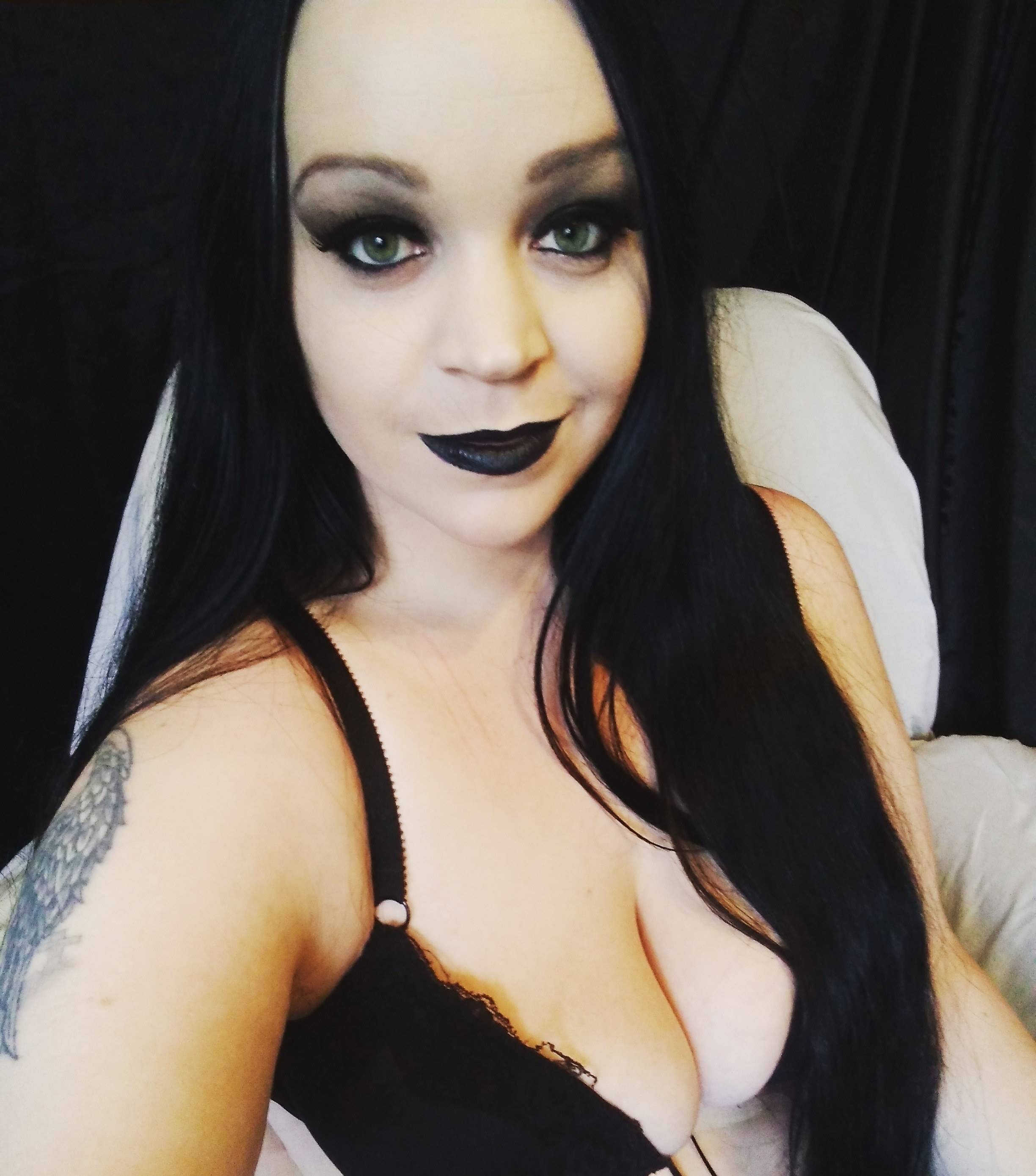 onlyfans Scarlet Sin profile photo. Scarlet Sin 24