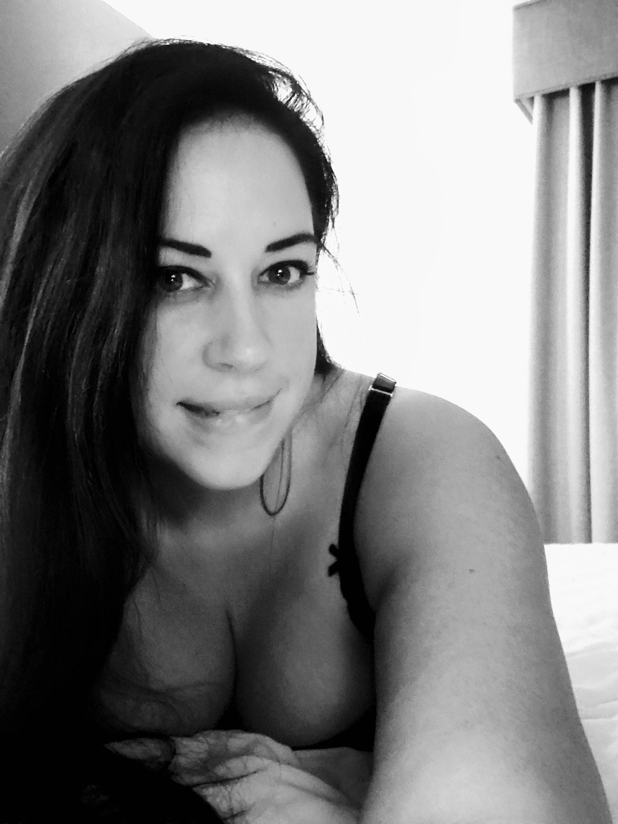 onlyfans uninhibited profile photo. uninhibited 9