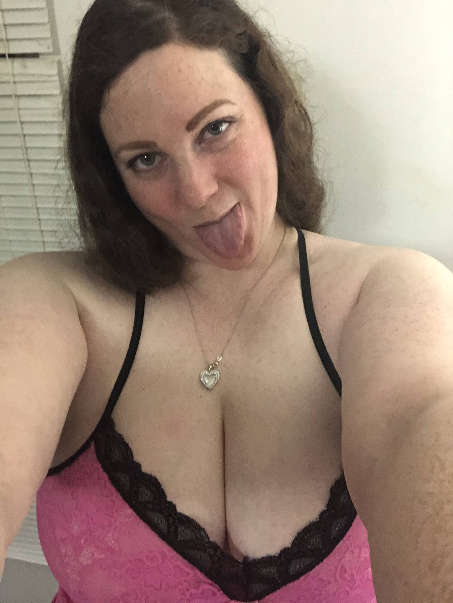 onlyfans PorcelinGoddess profile photo. PorcelinGoddess 9