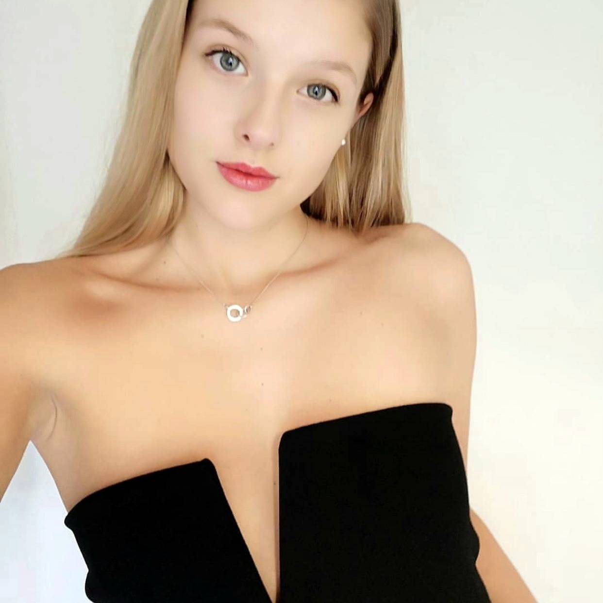 onlyfans Pure Nude profile photo. Pure Nude 3