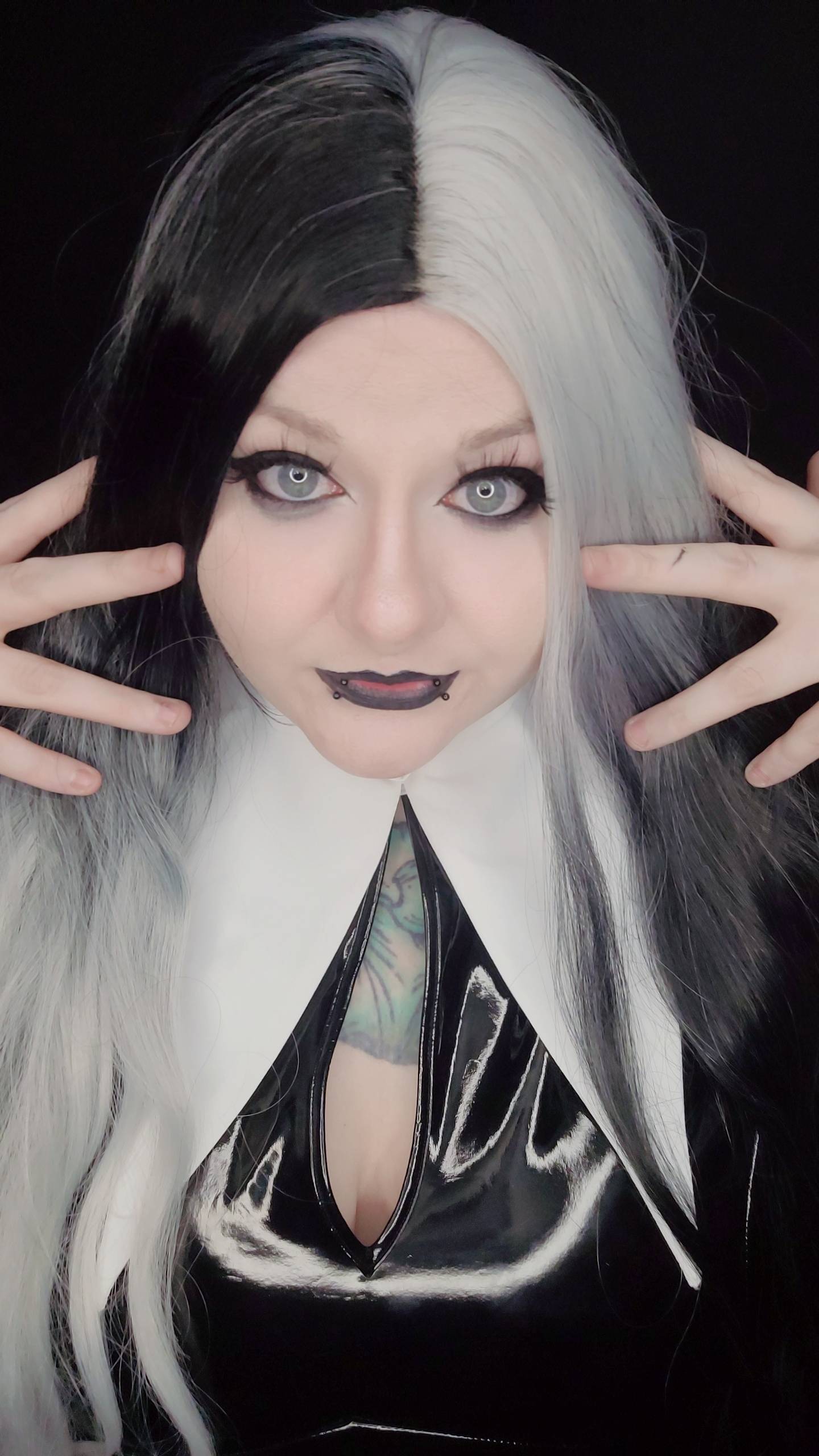 undefined Astarte Gore profile photo. Astarte Gore 4