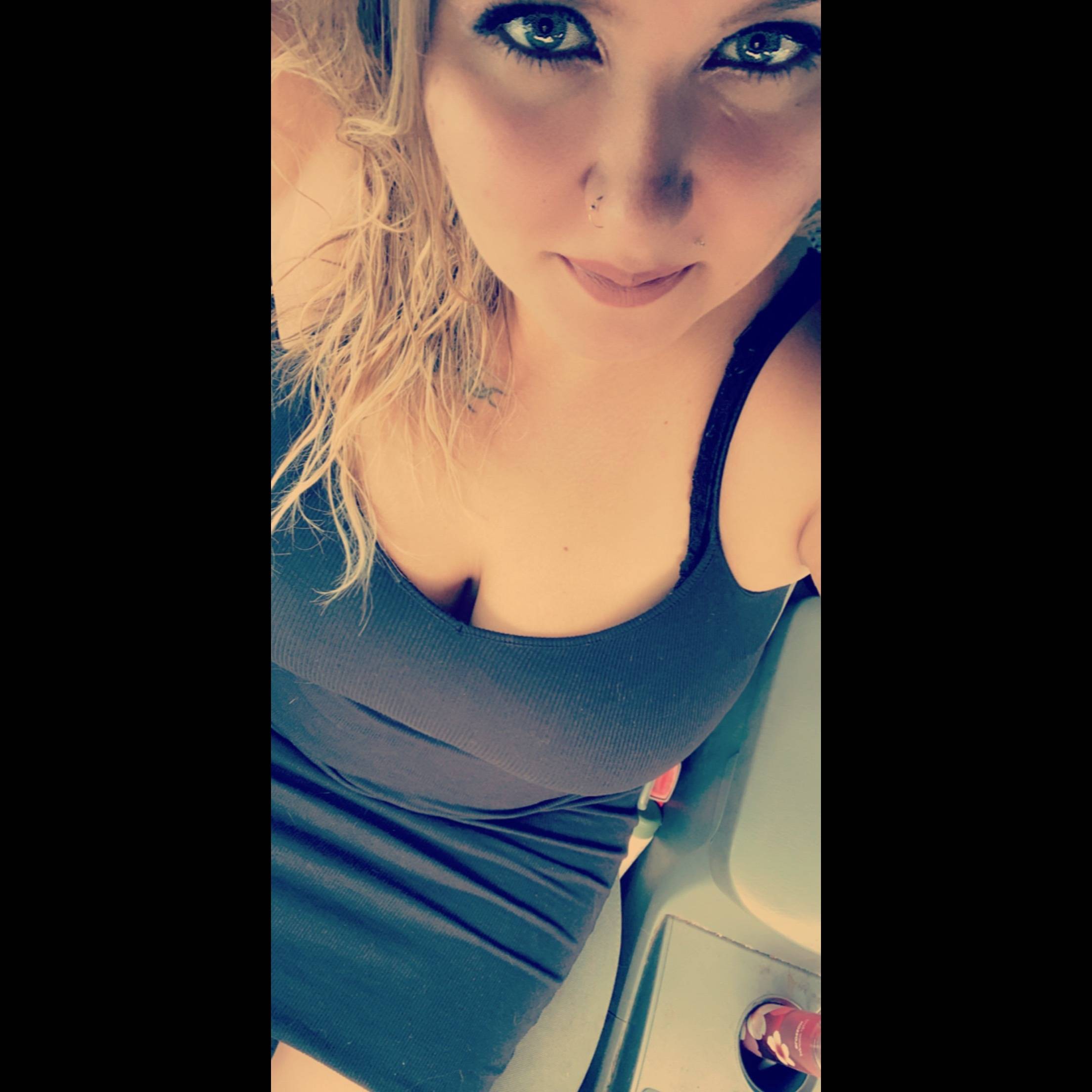 onlyfans Lov3LeLe profile photo. Lov3LeLe 4