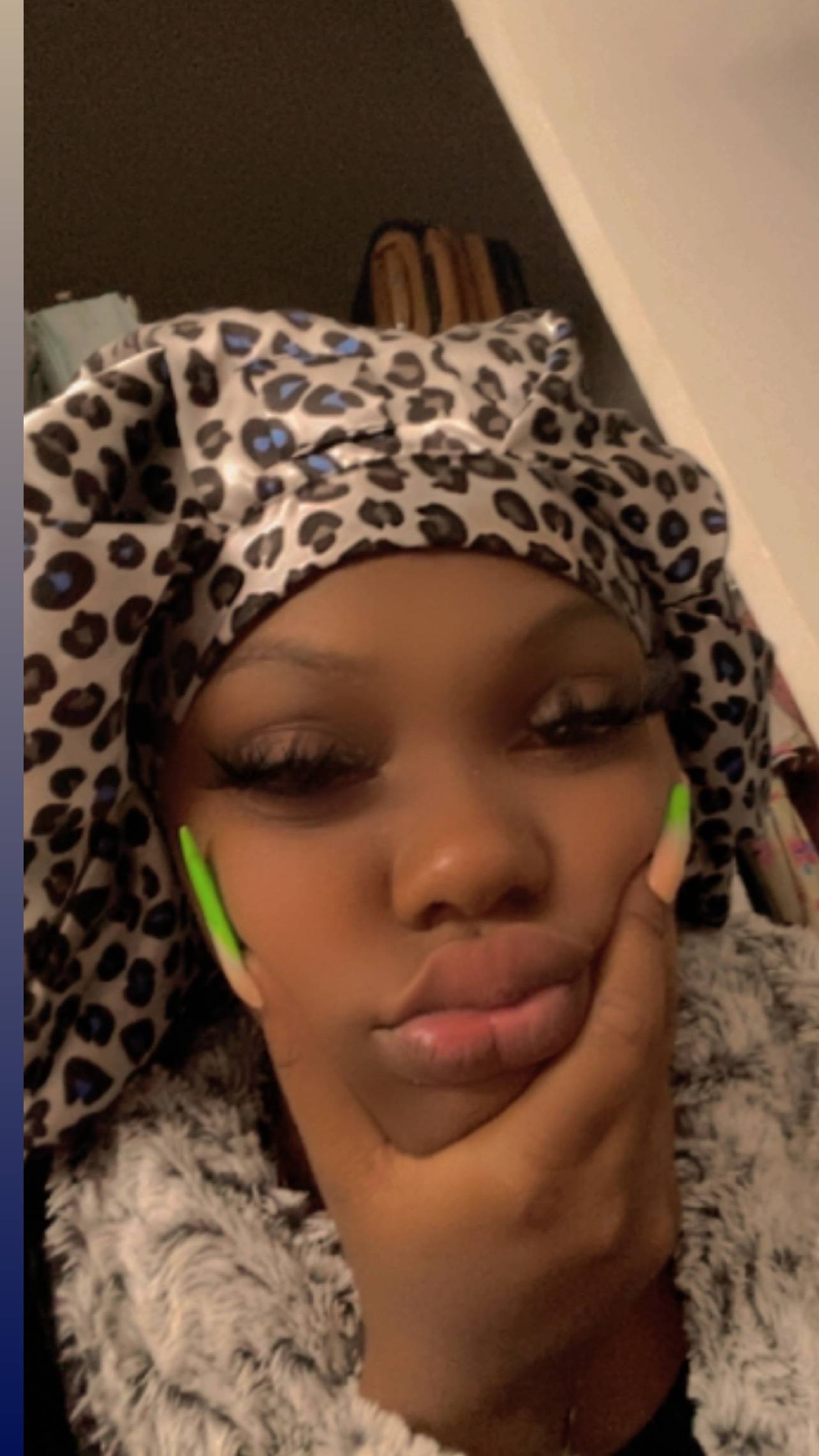 onlyfans LesbianEyes profile photo. LesbianEyes 4