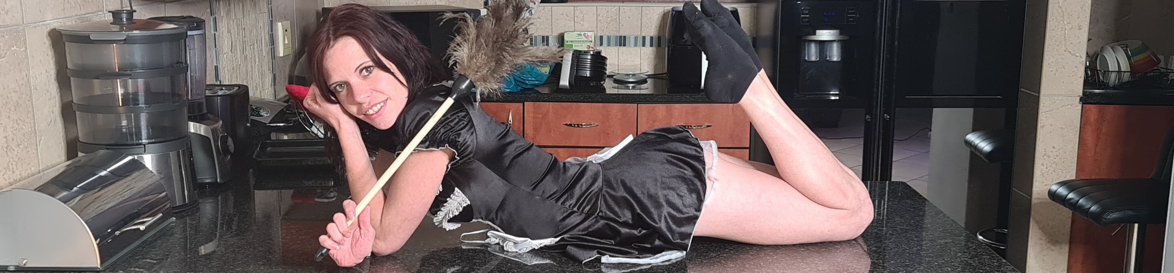 loverfans petite-mia profile banner  