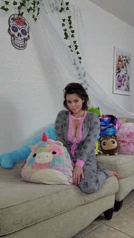 fancentro aedanrayne profile banner  