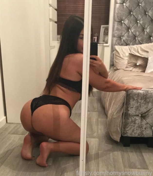 fansly Hornysnowbunny profile banner  