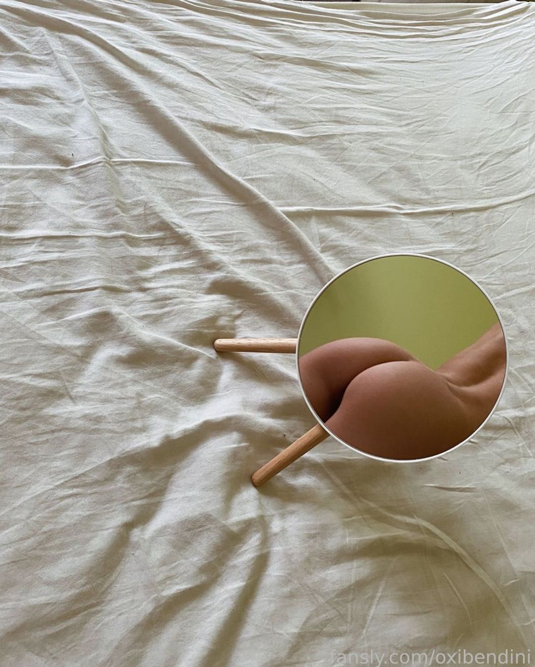 fansly Oxi Bendini profile banner  