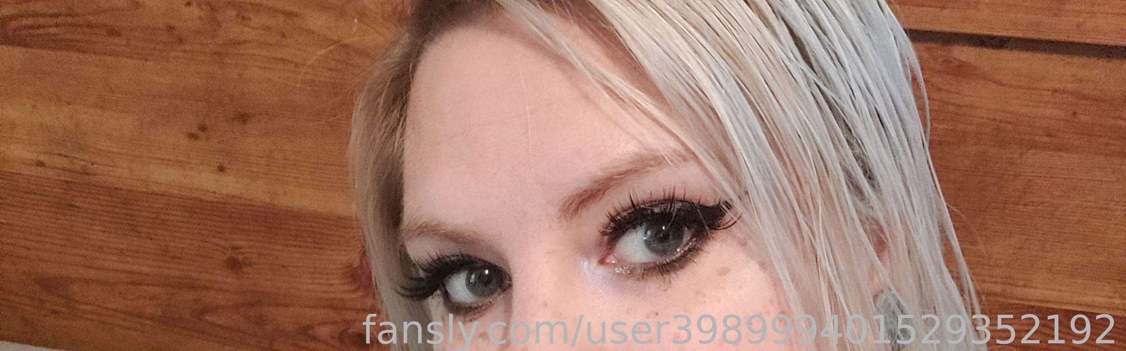 fansly AliceNwonderlandXx  profile banner  