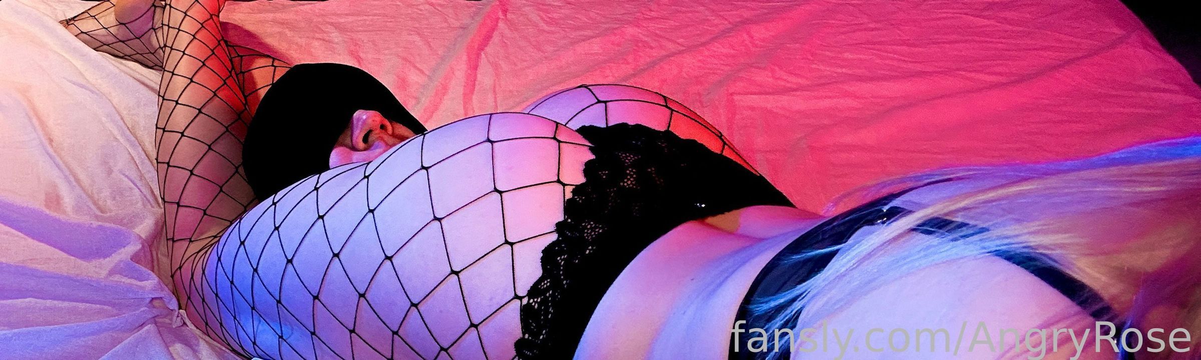 fansly Angry Rose profile banner  