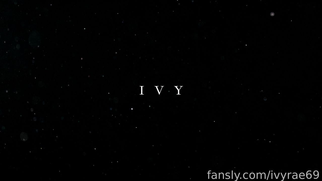 fansly Ivy profile banner  