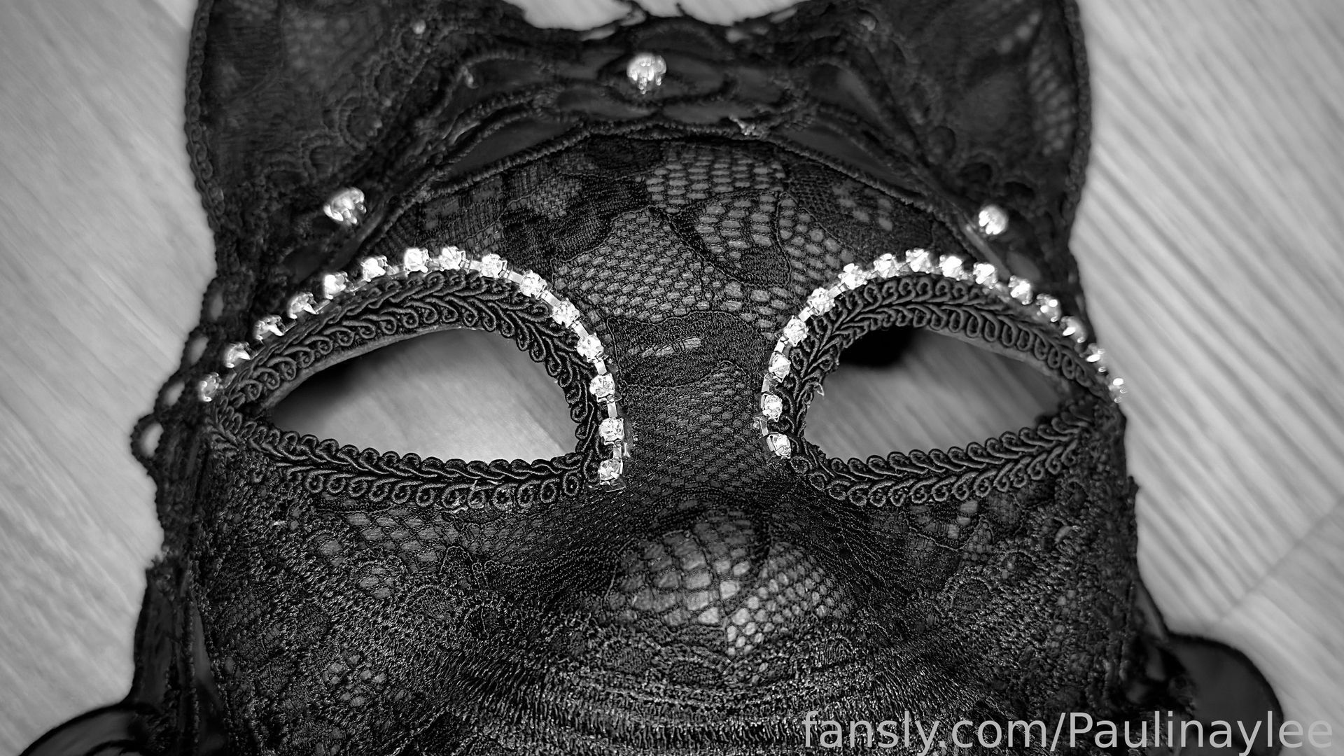 fansly Paulinaylee profile banner  