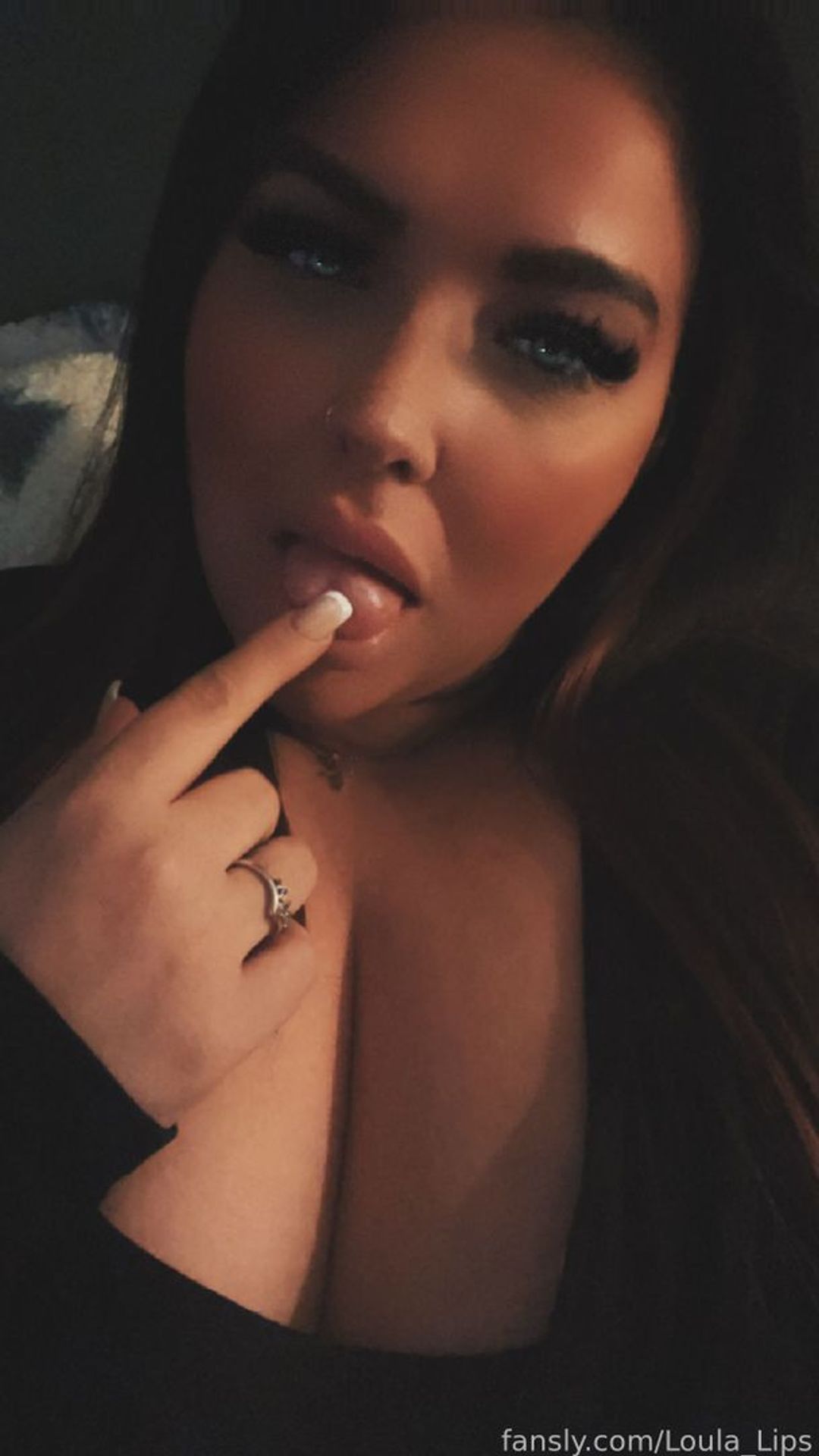 fansly Loula_Lips profile banner  