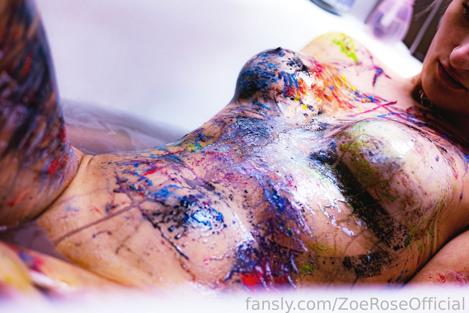 fansly ZoeRoseOfficial profile banner  