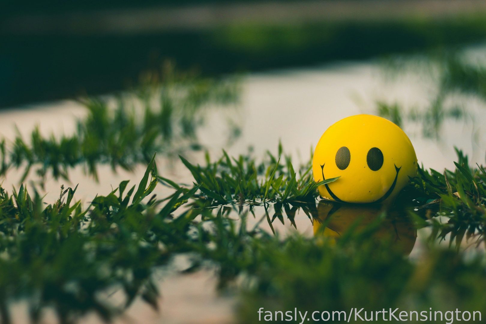 fansly KurtKensington profile banner  