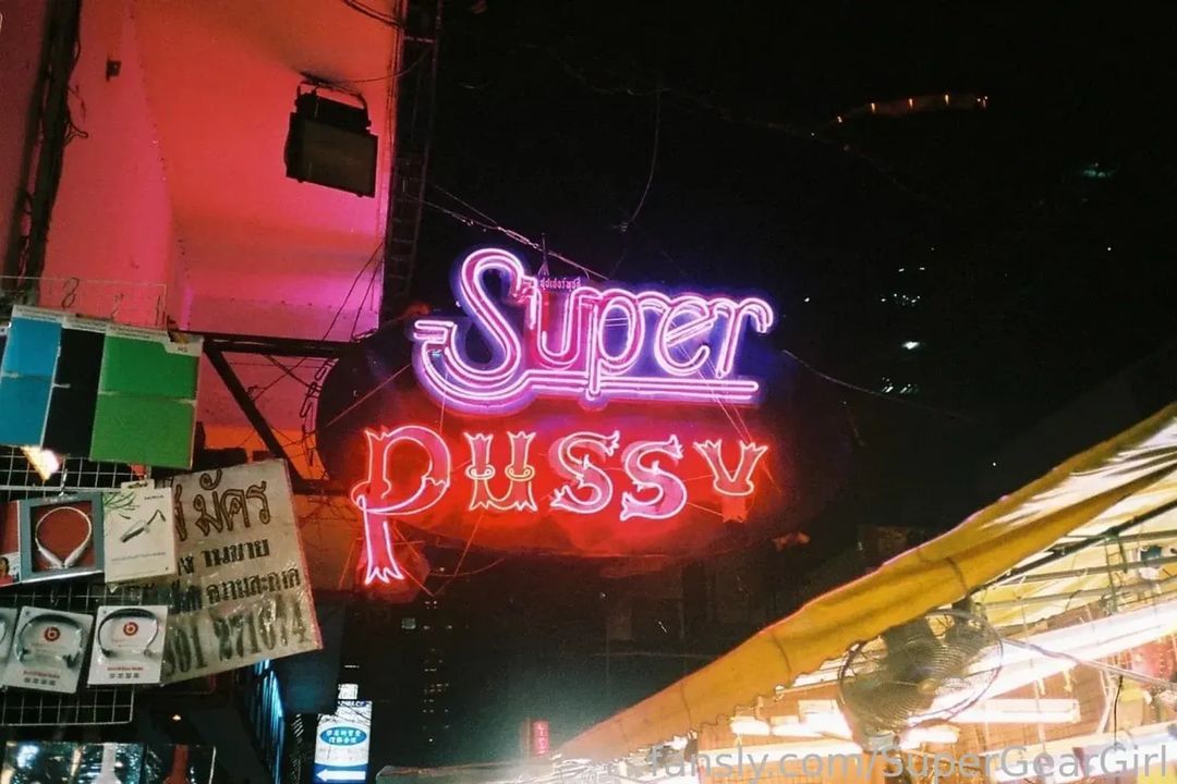 fansly SuperGearGirl profile banner  