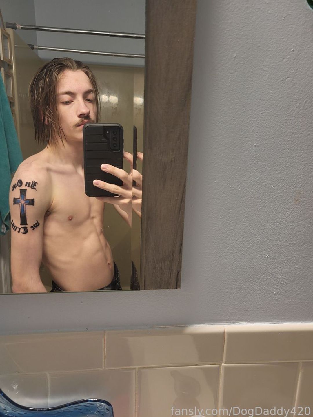 fansly DogDaddy420 profile banner