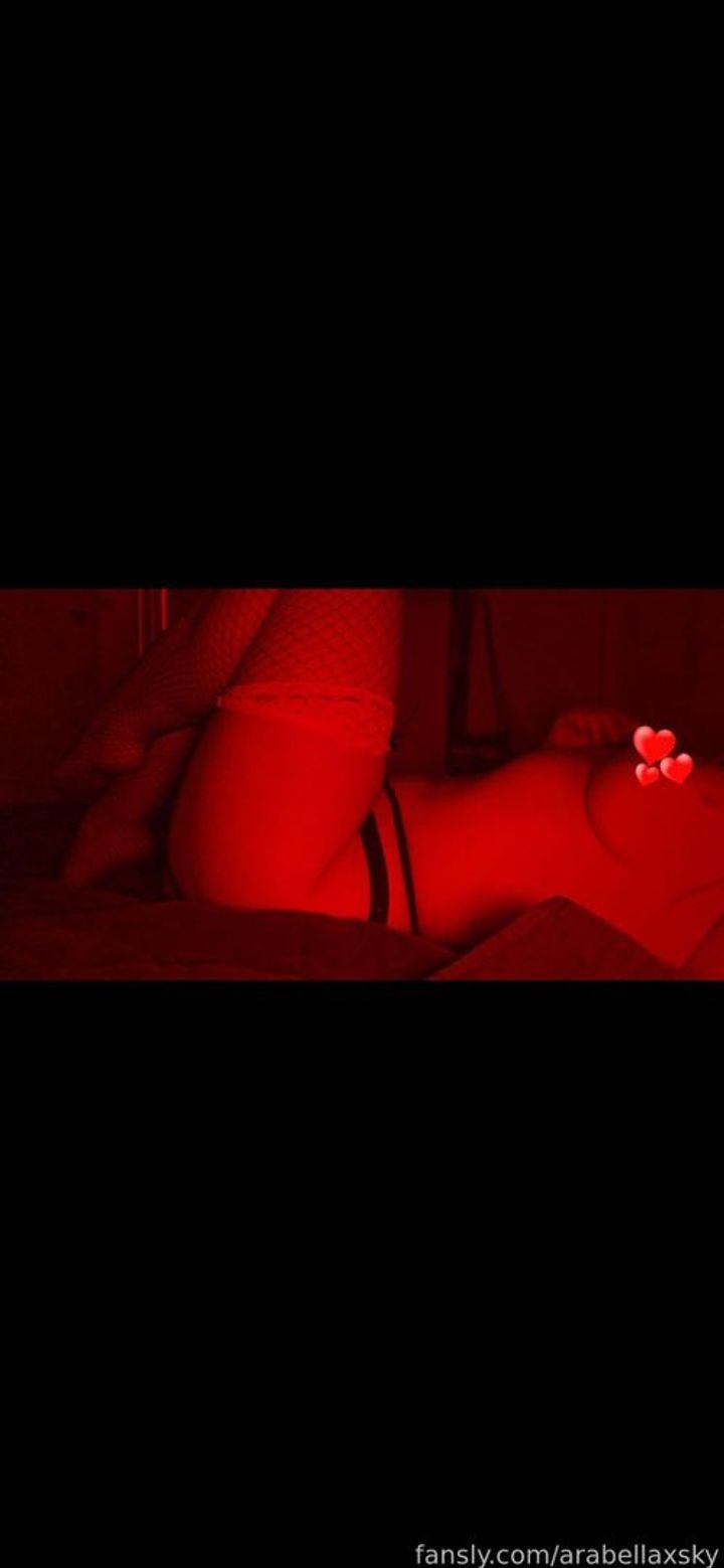 fansly Arabella Sky 🎀😈 profile banner  
