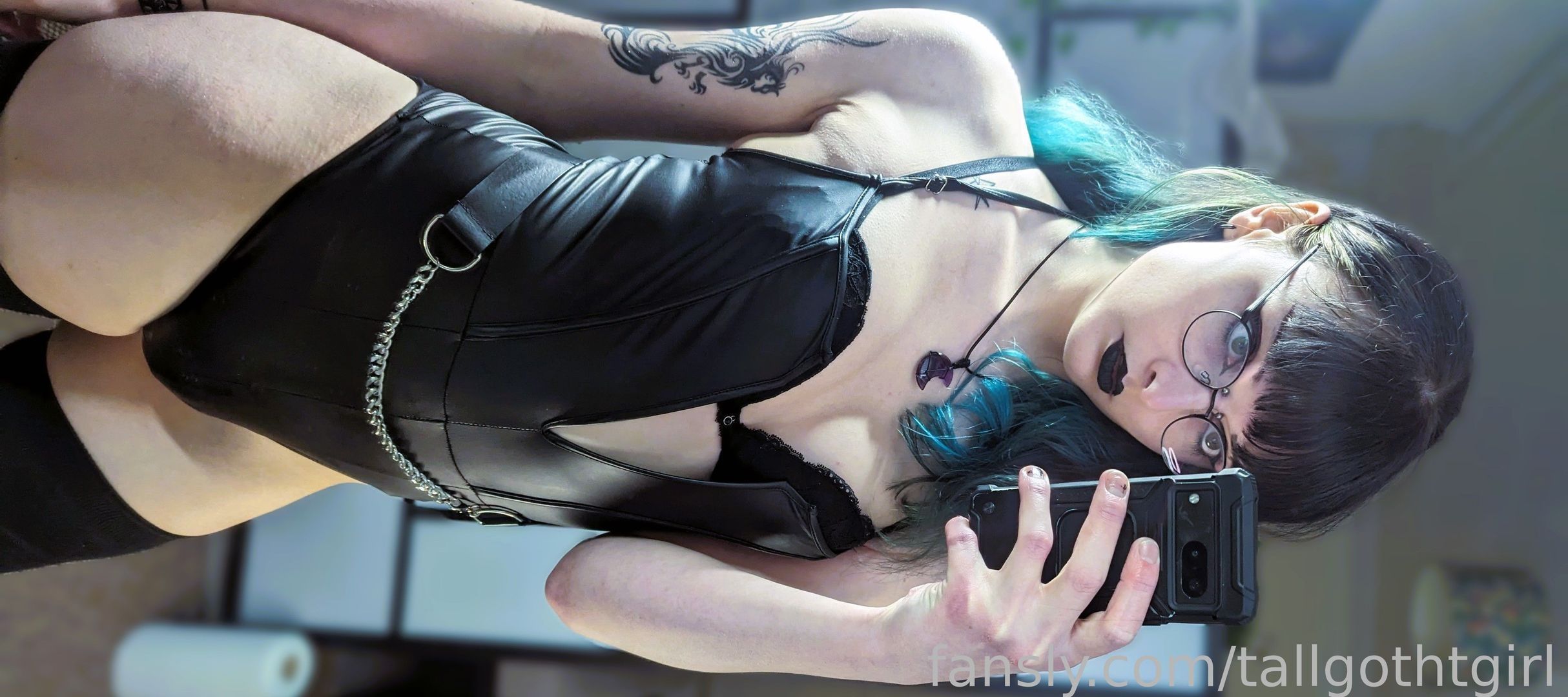 fansly Lily Nyxx profile banner  
