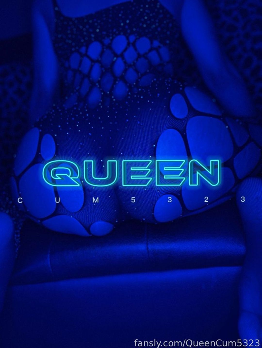 fansly QueenCum5323 profile banner  